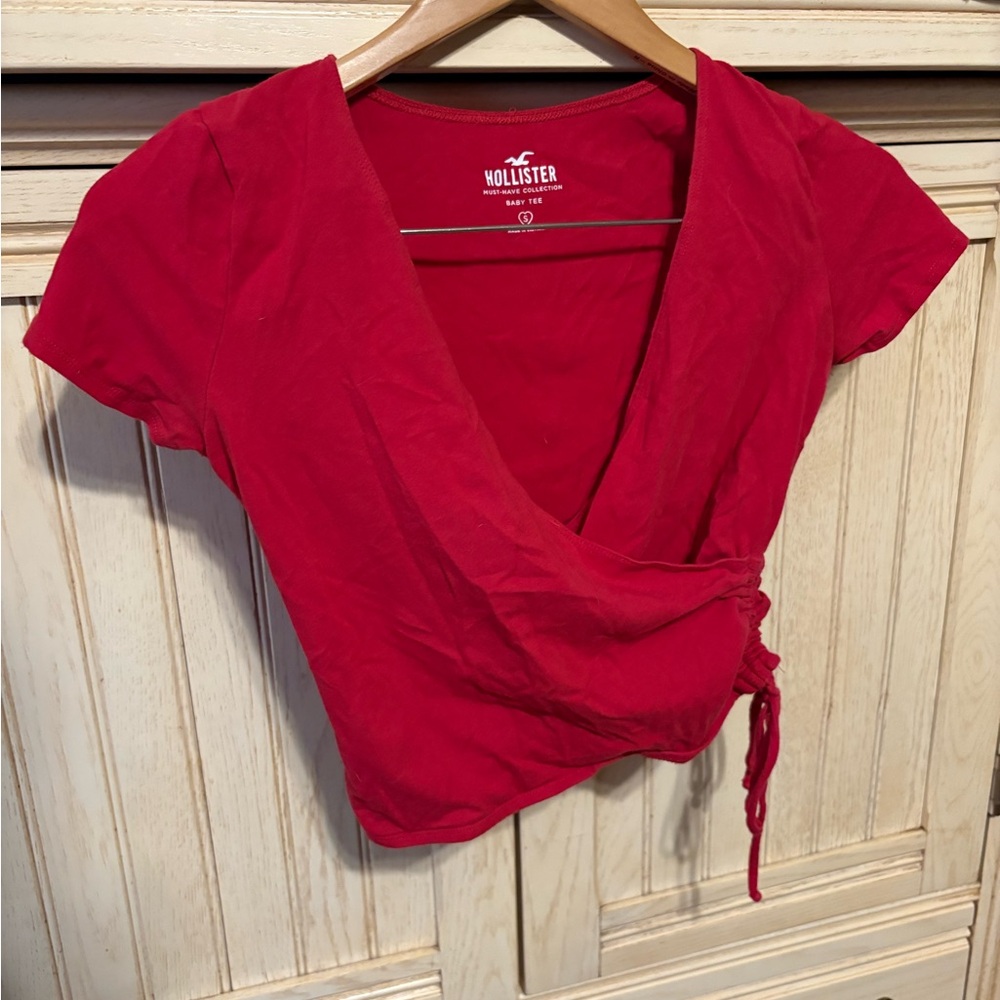 Hollister Women's Red Wrap Top